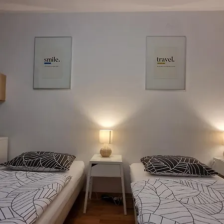 Peter & Free Parking 公寓 *